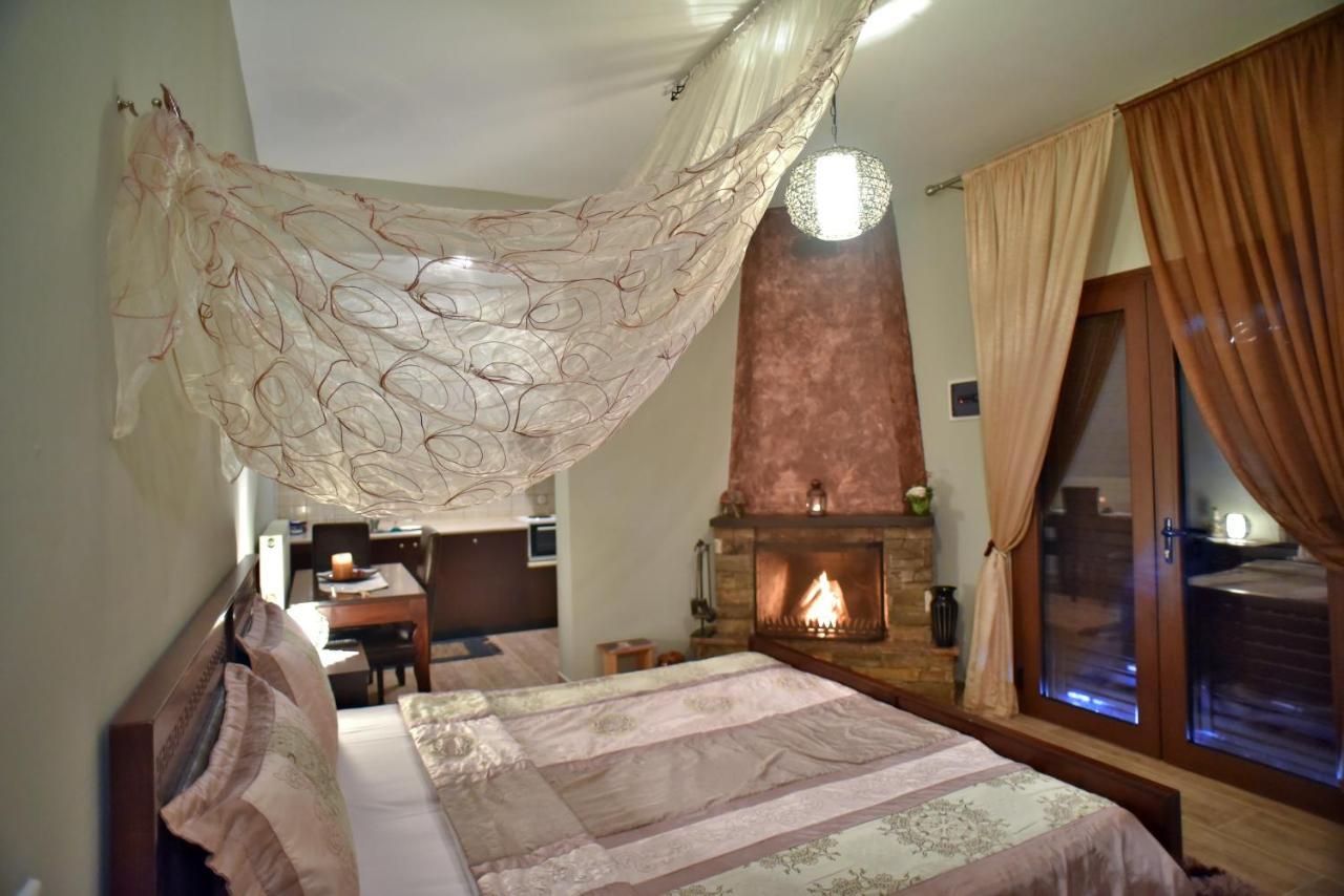 Guesthouse Athanasiou Като-Лутракі Екстер'єр фото