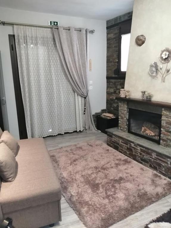 Guesthouse Athanasiou Като-Лутракі Екстер'єр фото