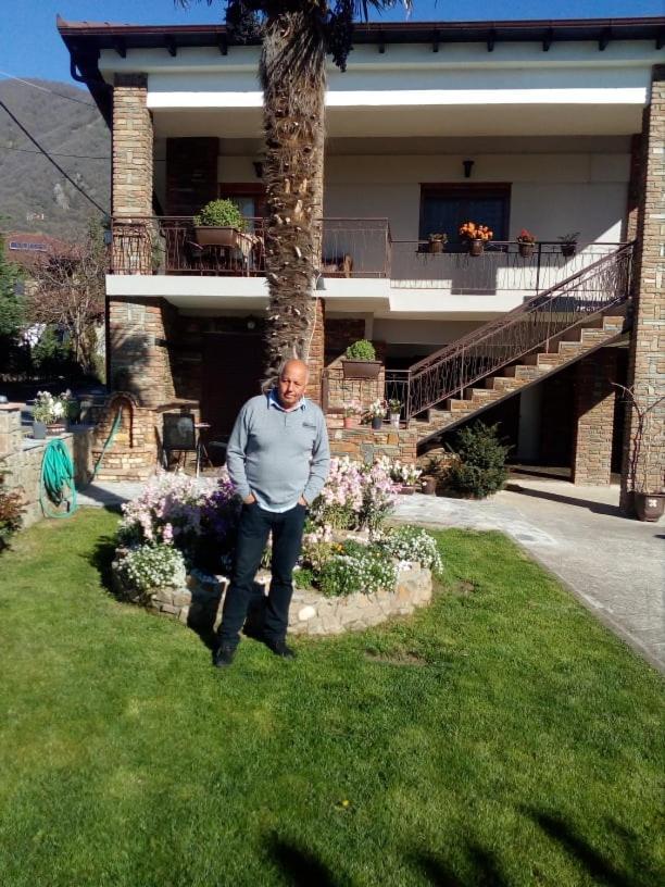 Guesthouse Athanasiou Като-Лутракі Екстер'єр фото