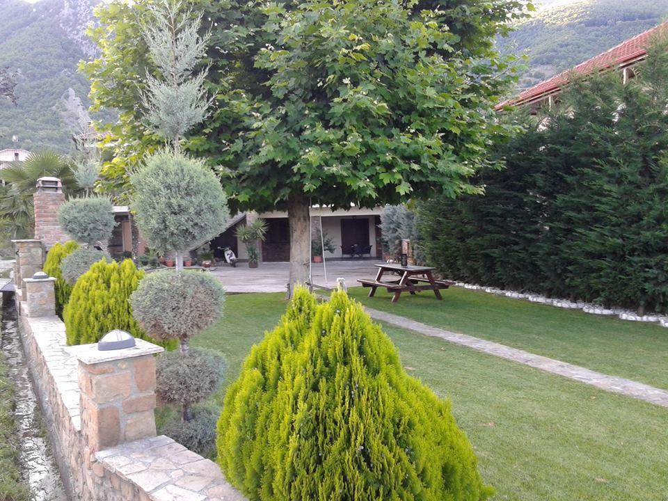 Guesthouse Athanasiou Като-Лутракі Екстер'єр фото