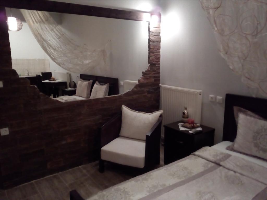 Guesthouse Athanasiou Като-Лутракі Екстер'єр фото